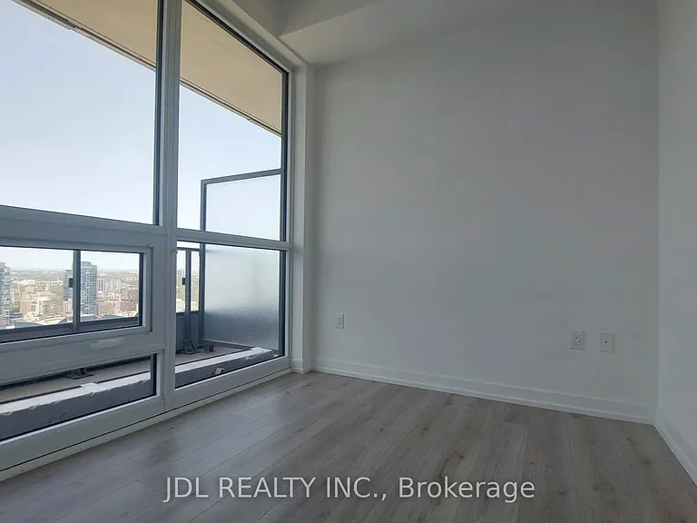 395 Bloor St E #3802 — Photo 3