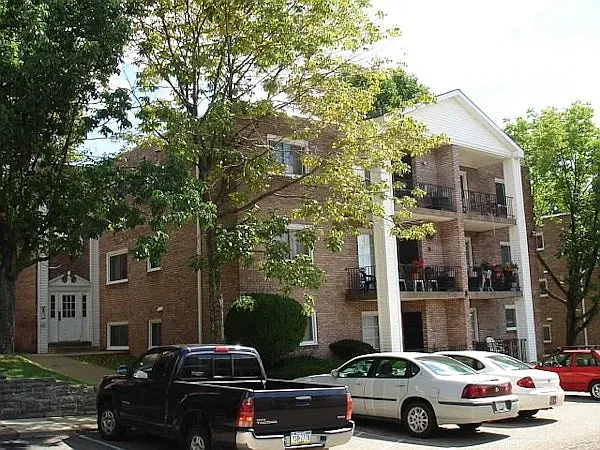 Presidential Village — Photo 1