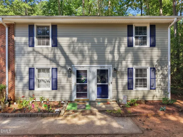 1250 Jamestown Ct, Cary, NC 27511