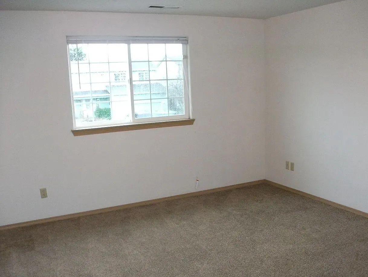 3 bed, 1664 sqft, $2,677 — Photo 3