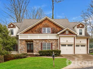 722 Iroquois Dr, Marietta, GA 30060
