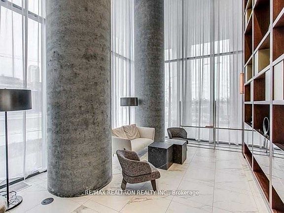 4th image of 950 Portage Pkwy #6007