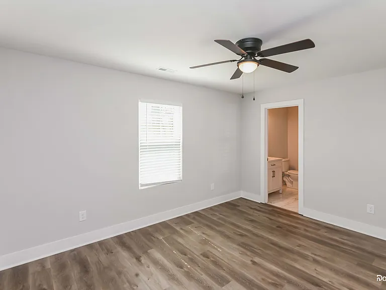 1207A Birch St — Photo 11