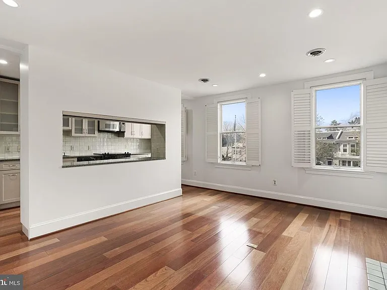 1675 Wisconsin Ave NW — Photo 13