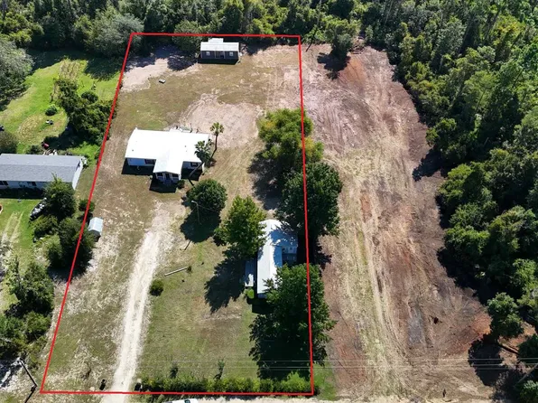 9400 Pat Rd, Youngstown, FL 32466