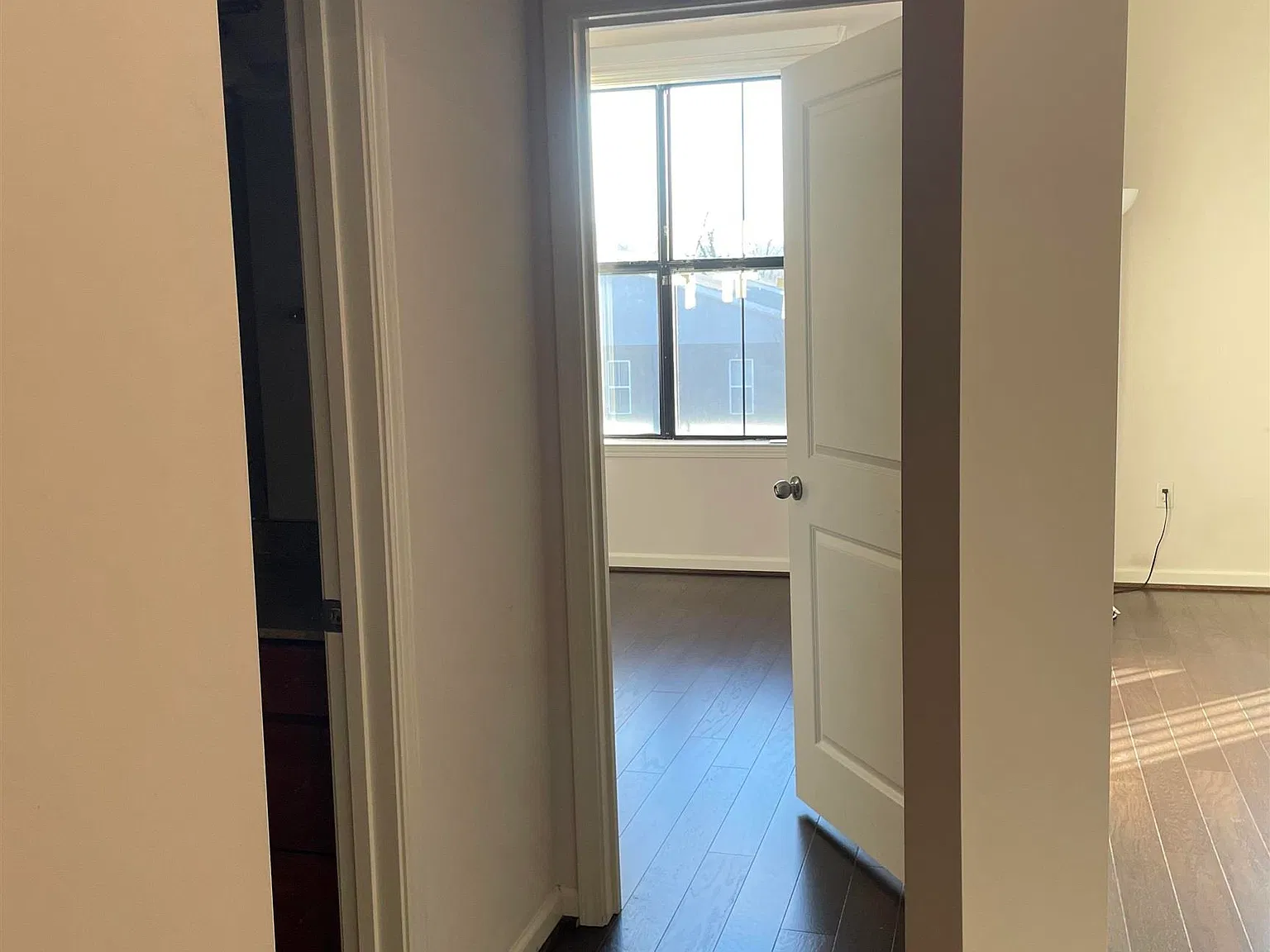1 bed, 1.0 bath, 900 sqft, $1,850 — Photo 3