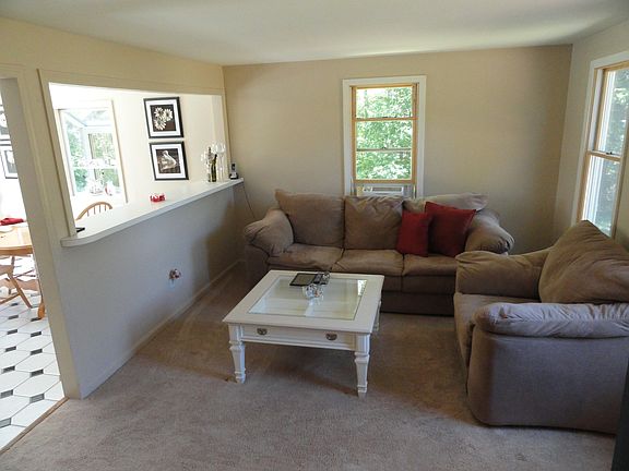 3rd image of 26 Barbaras Way