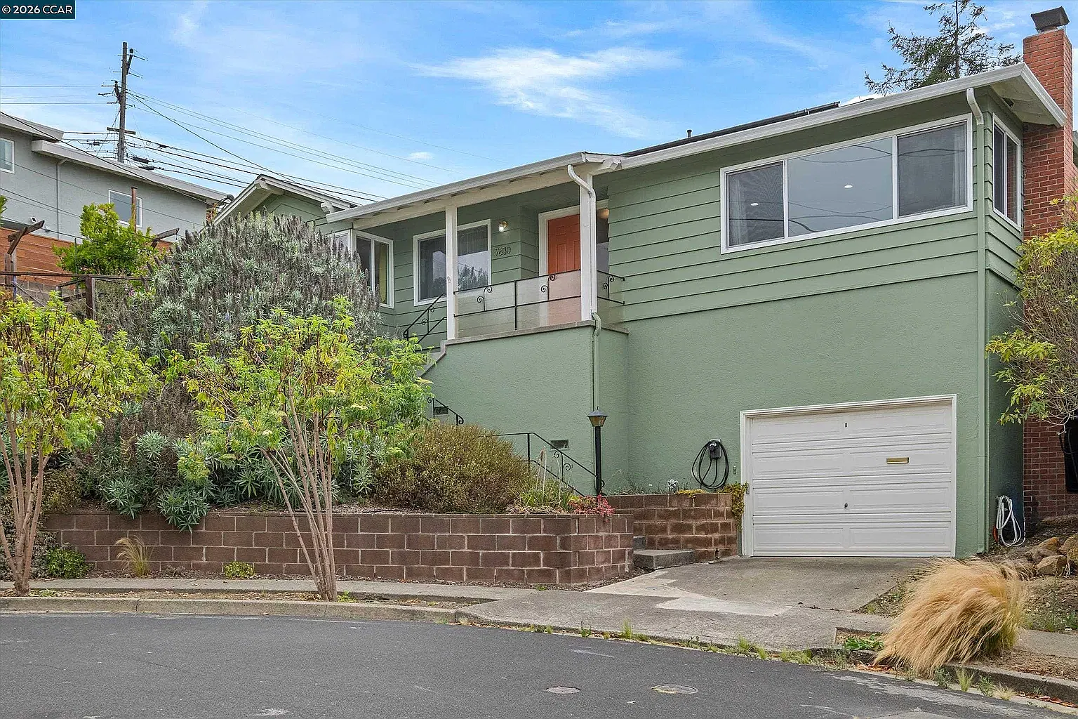 3 bed, 1336 sqft, $5,000 — Photo 1