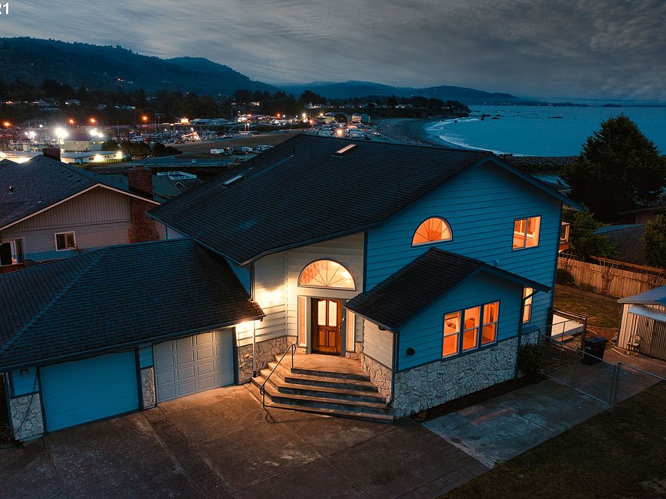 215 Memory Ln, Brookings, OR 97415 Zillow