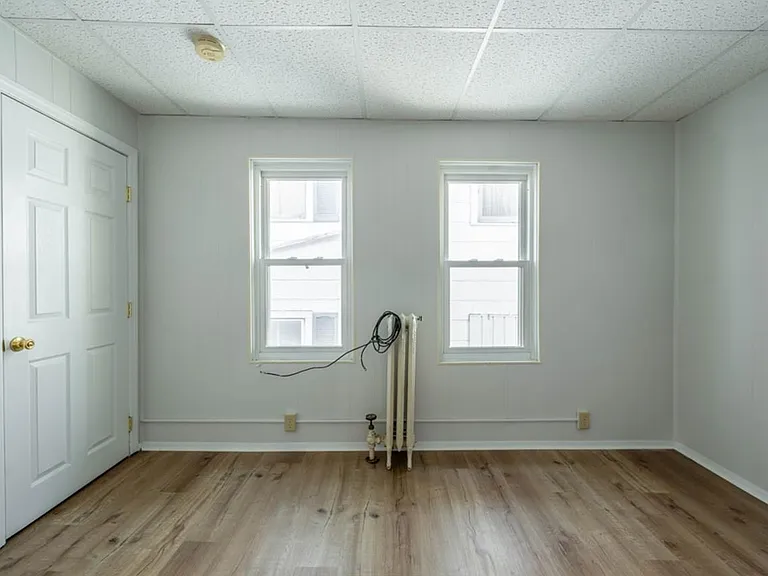 357 Reynolds Ave — Photo 10