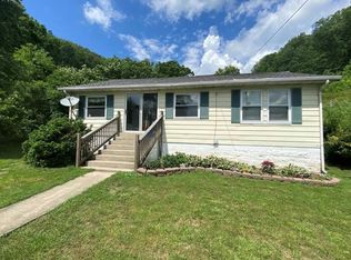 643 Nora Rd, Bluefield, WV 24701