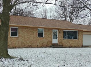 1717 Woodview St, Jenison, MI 49428