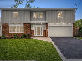 1870 Stanley Dr, Merrick, NY 11566