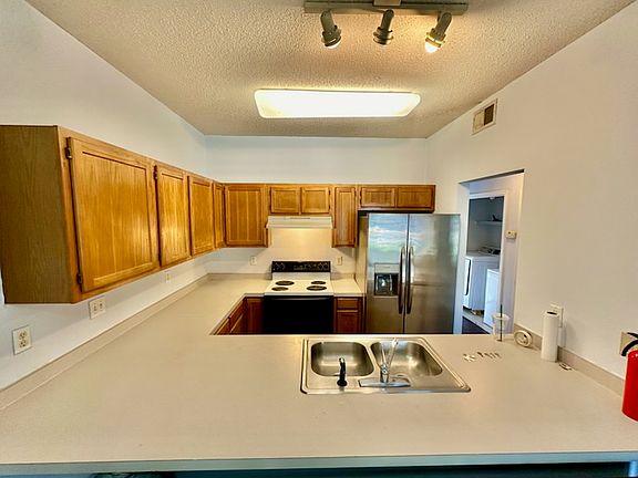 5th image of 1828 Whispering Oaks Ln #1