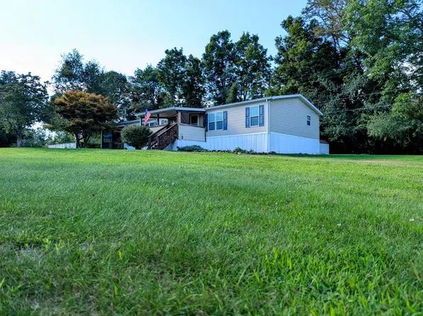 64 Garden Ln, Monroeton, PA 18832