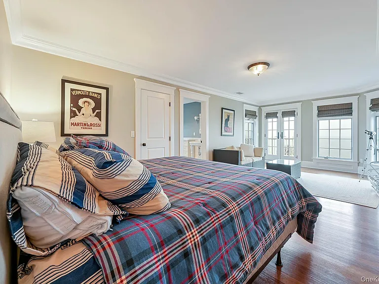 580 Lloyds Ln — Photo 23