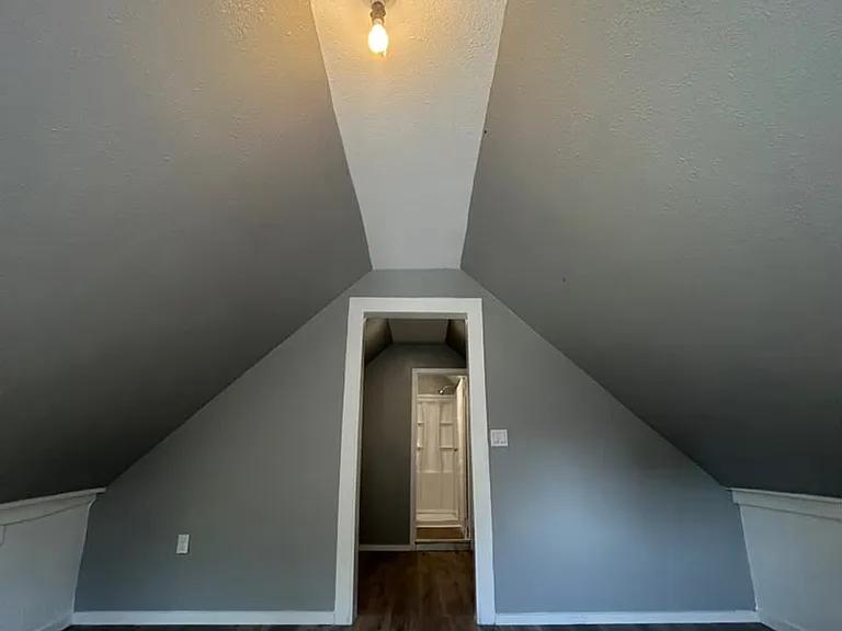 426 N Clements St — Photo 13