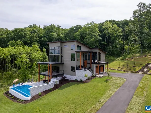 225 Cherry Ridge Ln, Lexington, VA 24450