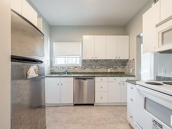 3rd image of 12132 95a St NW