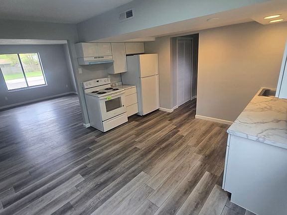 4th image of 1565 Bryn Mawr Pl APT 6