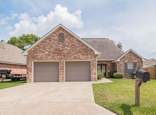 119 Cherry Bark Ln, Lafayette, LA 70508