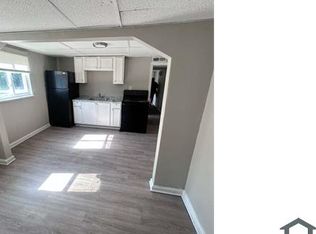 738 Adams St APT 1, Cincinnati, OH 45215