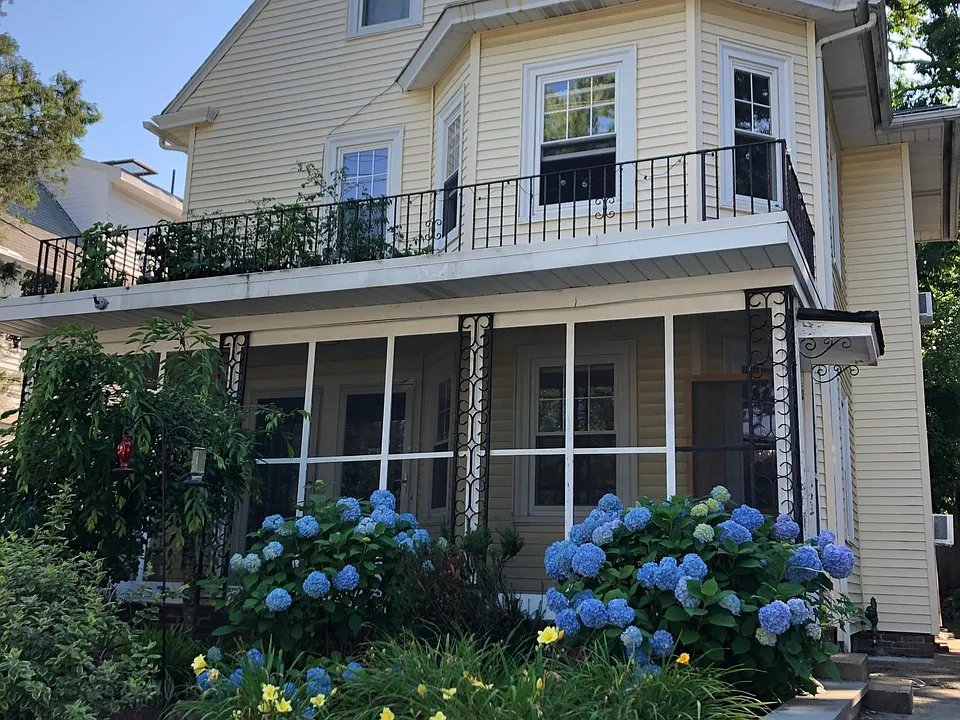 42 Slater Ave #2