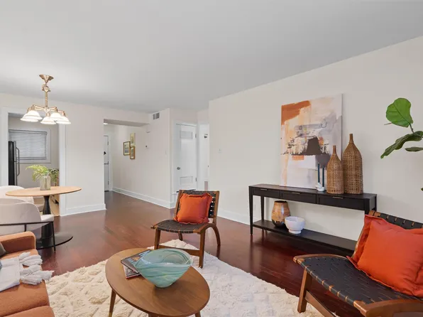 3815 Guadalupe St APT 204, Austin, TX 78751