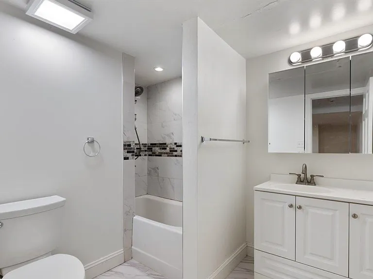4810 Delaware St — Photo 23