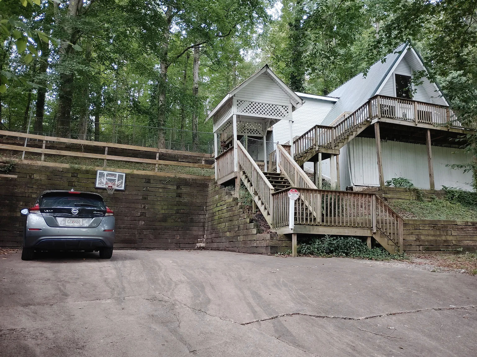 5 bed, 1940 sqft, $2,350 — Photo 2