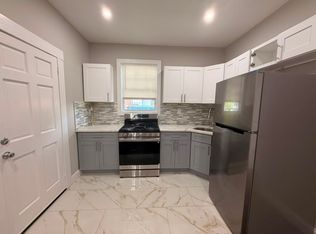 1561 Chapel St #5A, New Haven, CT 06511