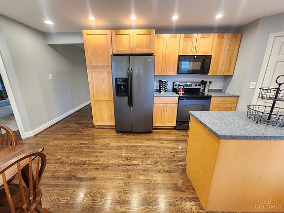 5th image of 3728 Sandal Ln