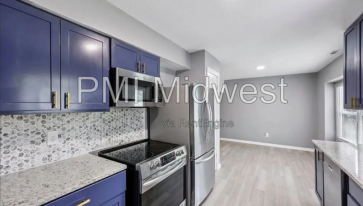 2 bed, 1.0 bath, 1088 sqft, $1,500 — Photo 2