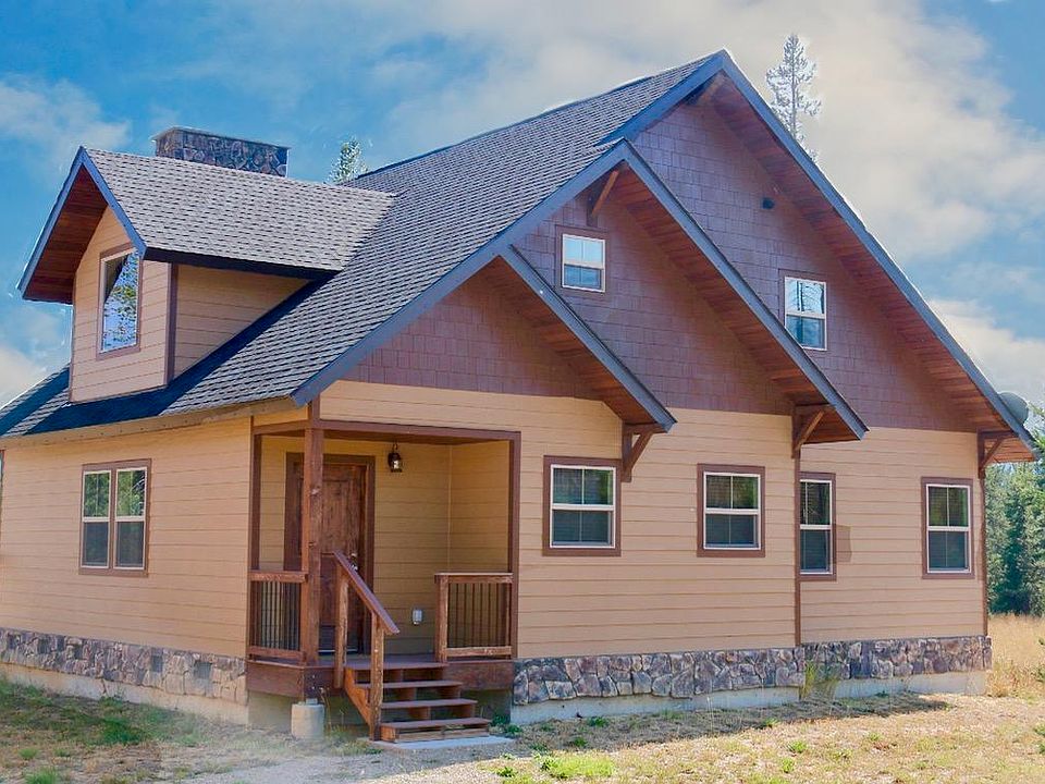 1st image of 8 Mossy Ln