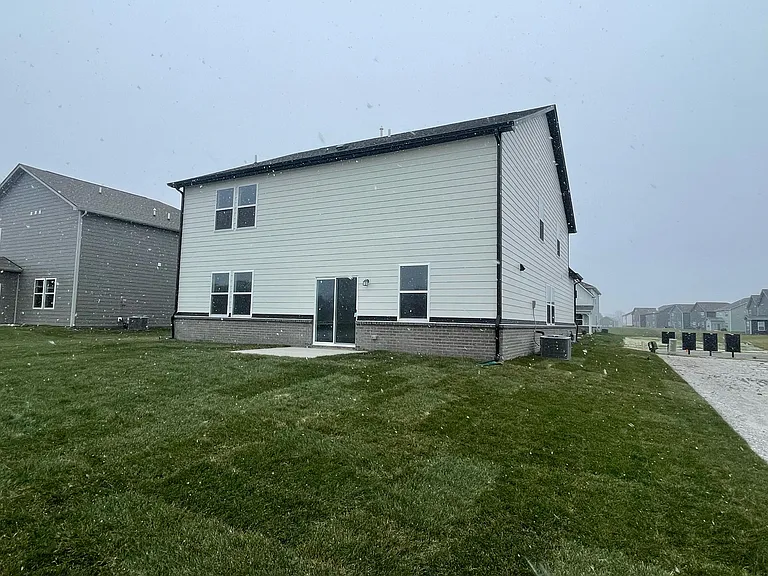 10814 Gates Creek Dr — Photo 17