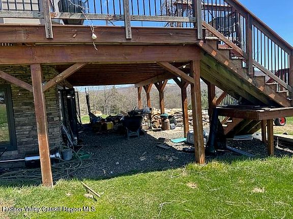 4th image of 1080 Gaffey Road