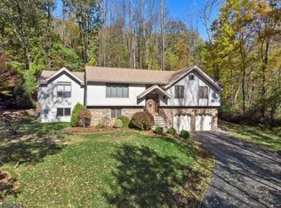 542 Drakestown Rd, Flanders, NJ 07836