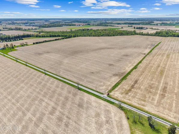 242 Cr, Fremont, OH 43420