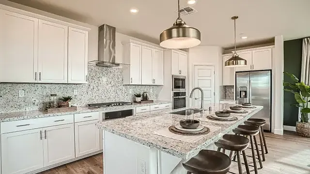 1550 Swain Dr — Photo 5