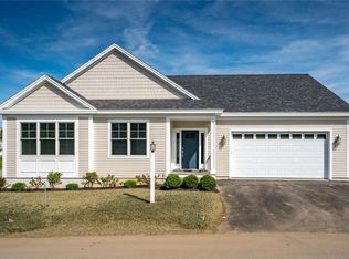 95 Ridgewood Dr #F1, Falmouth, ME 04105