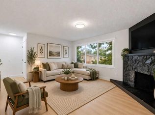 724 W 55th St SE, Calgary, AB T2A 3R8