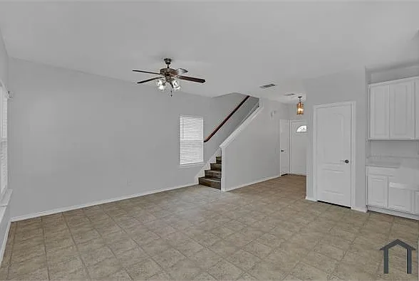 711 Parkplace Rdg — Photo 6