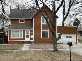 1127 Avenue F, Hawarden, IA 51023