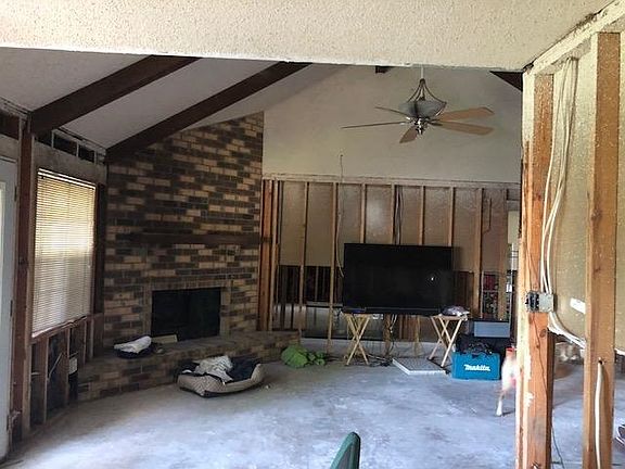 2nd image of 3 Somerset St