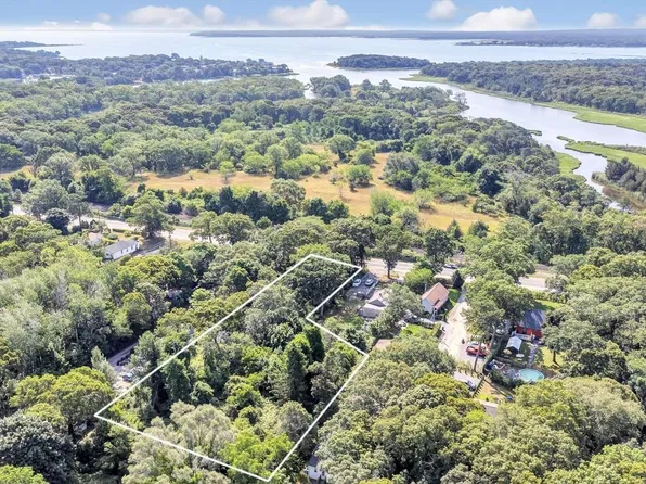 526A Hubbard Avenue, Aquebogue, NY 11931