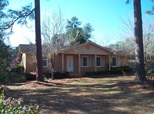207 Azalea Blvd, Douglas, GA 31533