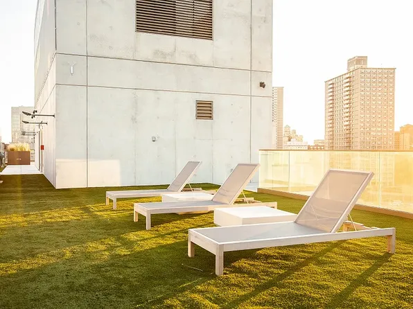 98 Front Street image 16 of 29