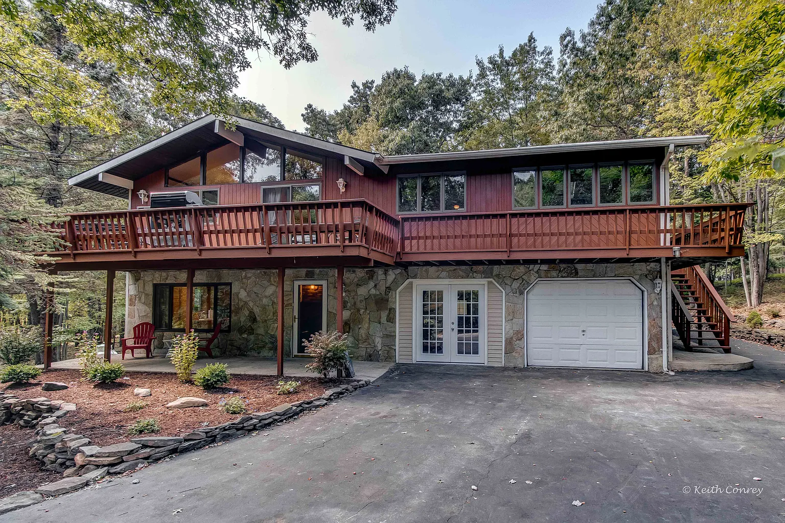 203 Thornberry Ln photo 1