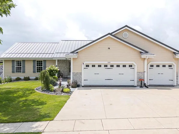 345 Birchwood LANE, Theresa, WI 53091