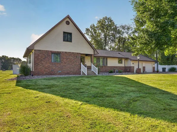1145 8th St NW, Linton, IN 47441